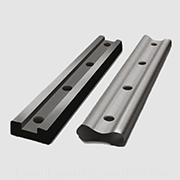 Railway Fishplate Rail Joint Bar for Connecting Two Pcs of Rails (Railway Fishplate Rail Joint Bar for Connecting Two Pcs of Rails)